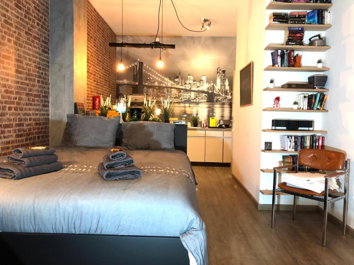 ナミュールNew York Loft - Fully Equipped And Available Long-Term - Perfect Location In City Centerアパートメント エクステリア 写真